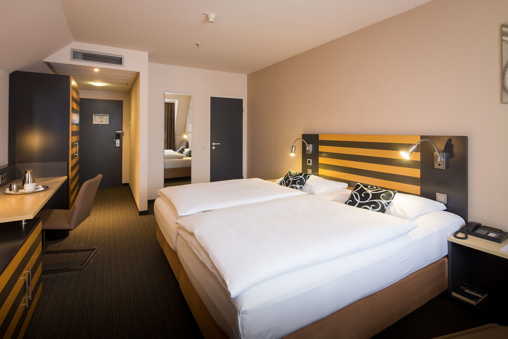 Lindner Hotel Frankfurt Hochst, Part Of Jdv By Hyatt Frankfurt am Main Room photo